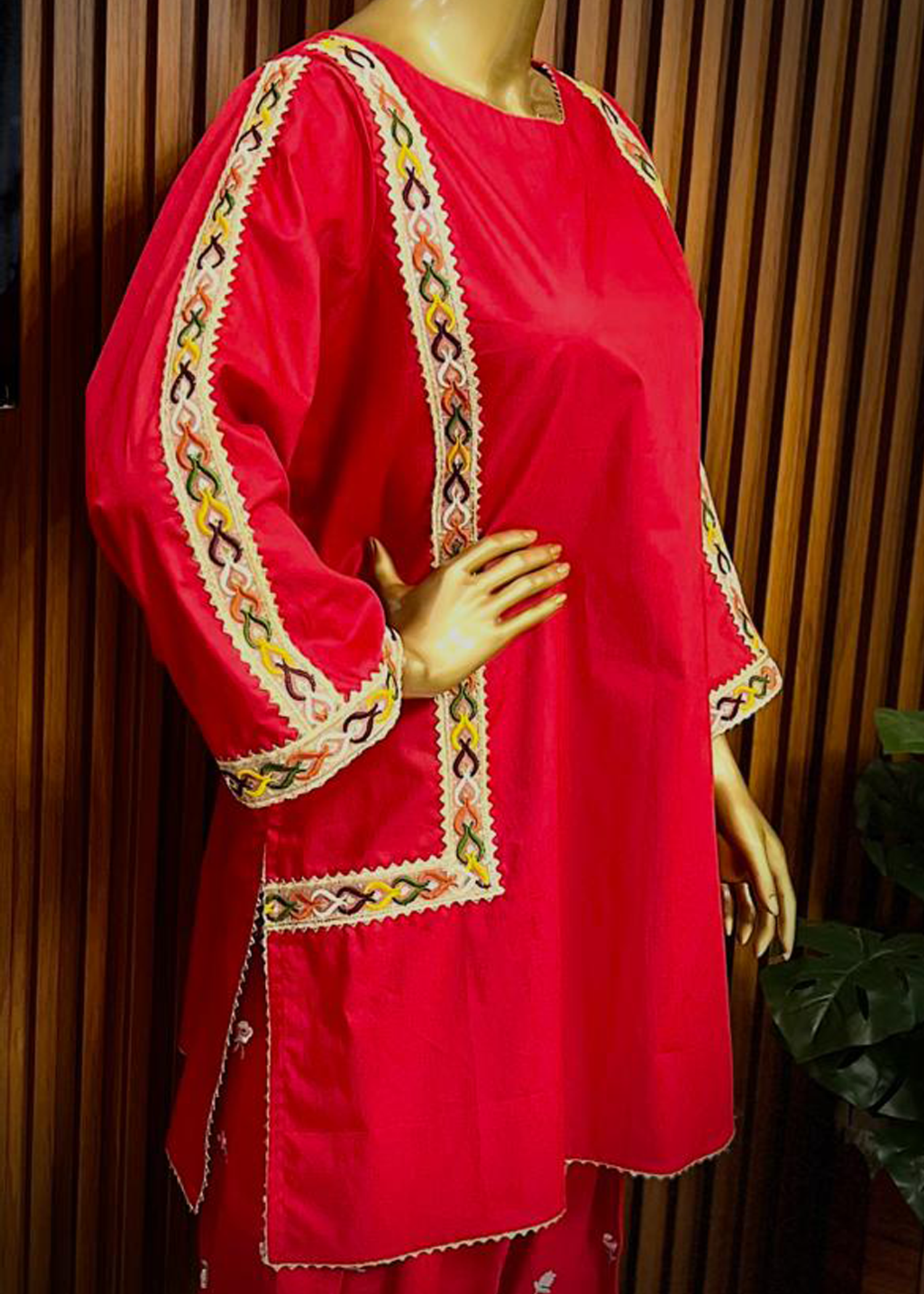 Red embroidered traditional outfit with embroidery. Kurti with farshi shalwar Rooh-e-maan clothing.