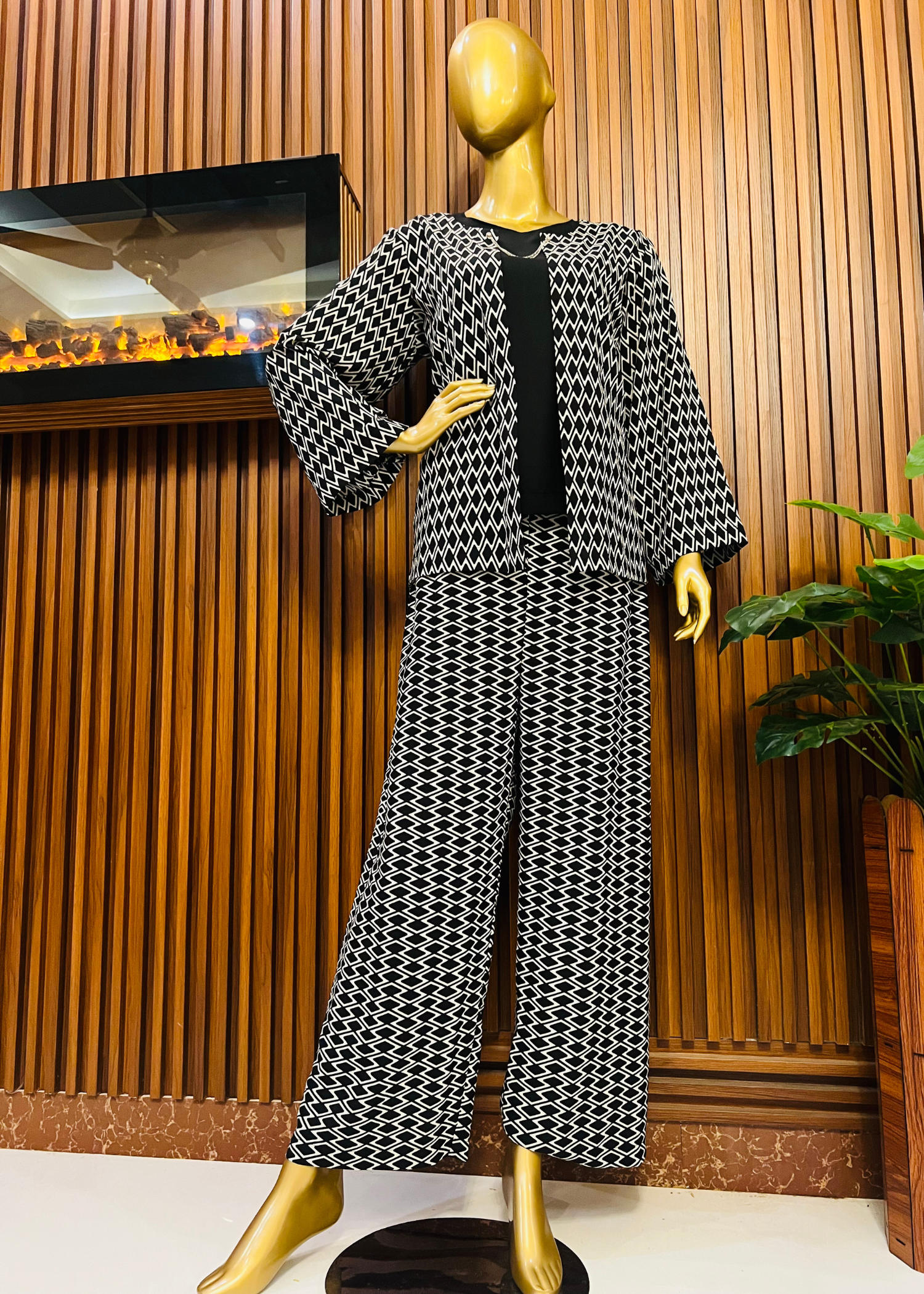 "Elegant black and white geometric print co-ord set for women with relaxed fit, perfect for autumn and winter – Rooh-e-Maan Studios"